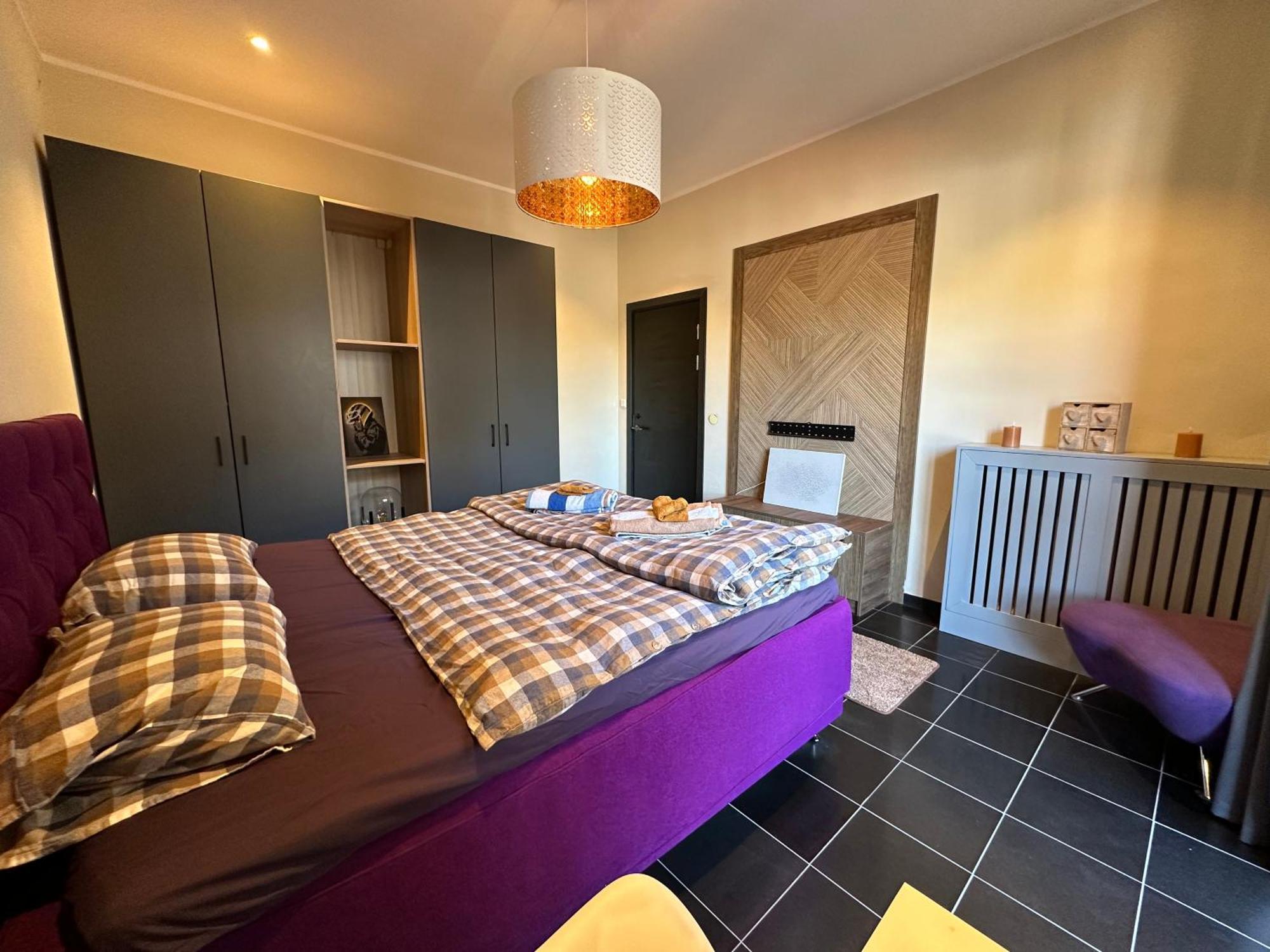 And Cozy Designer With Special Price Spring 2025 Apartment *